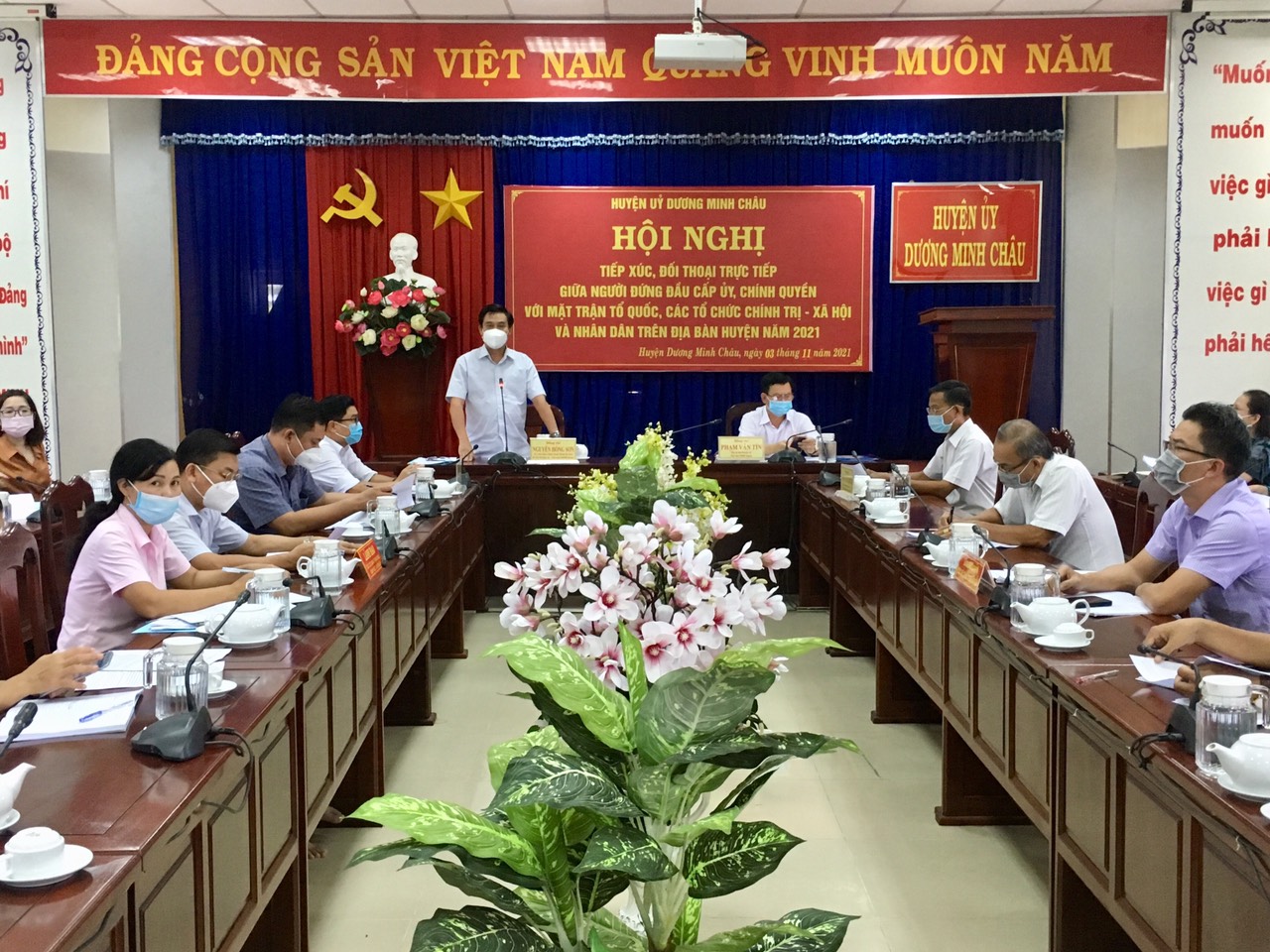 Huyện Dương Minh Châu: Tiếp xúc, đối thoại với cấp ủy, chính quyền